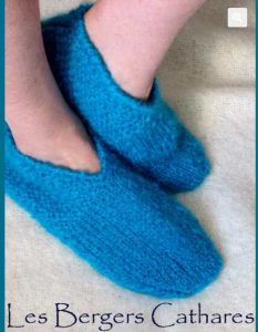 tricoter des chaussons aux aiguilles