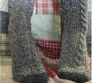 Tricoter des chaussettes à torsades