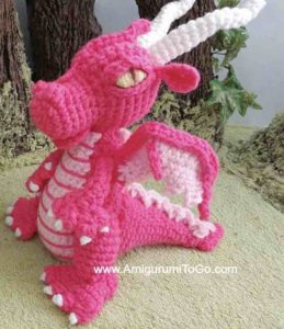 Tricoter un animal miniature : dragon